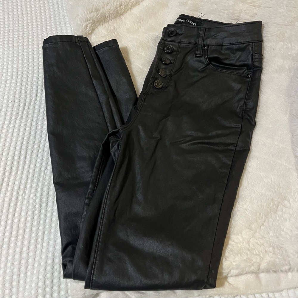 USED Almost Famous Black Juniors' Coated High Rise Skinny Jeans